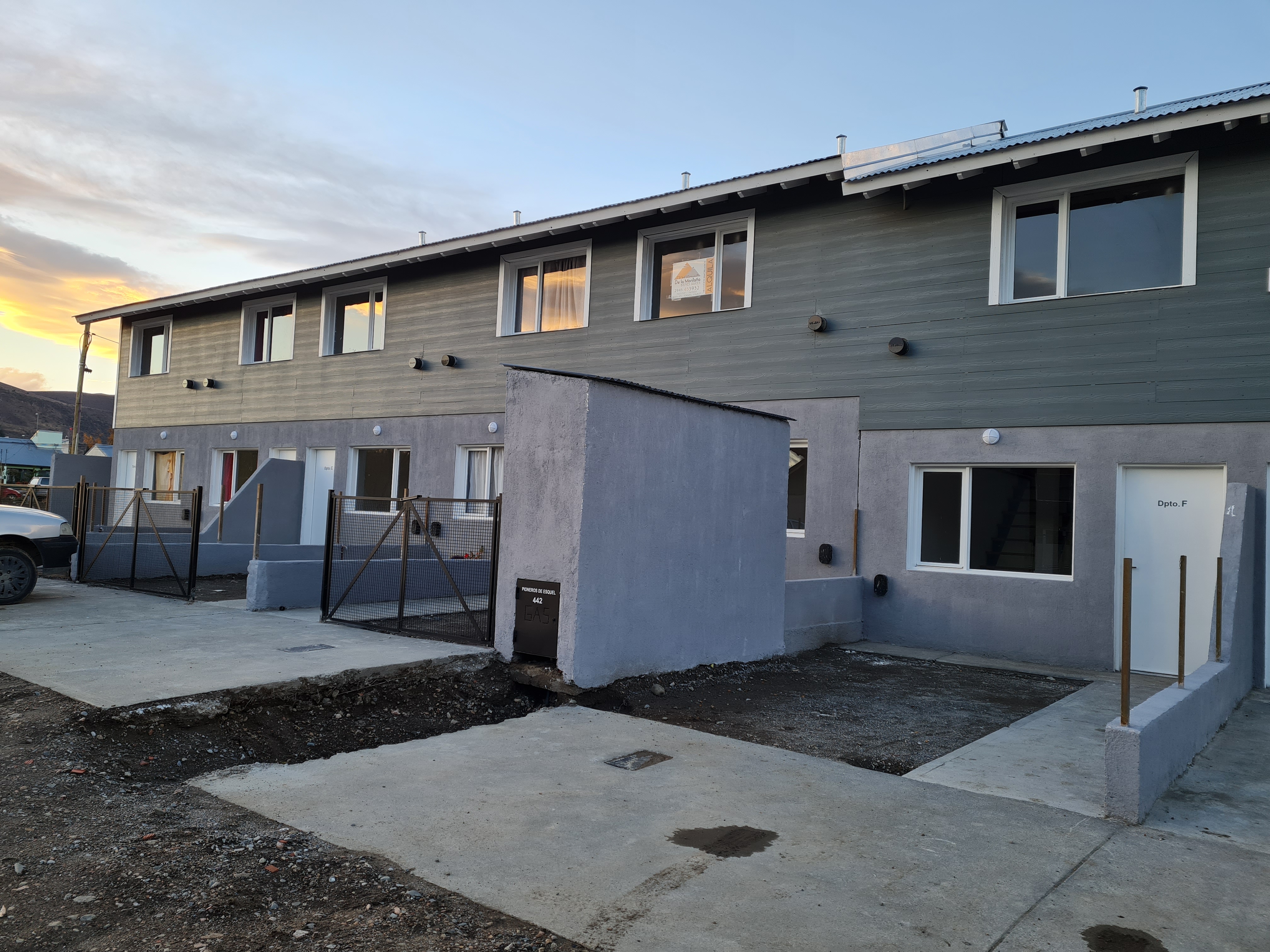 Alquiler Duplex Pioneros